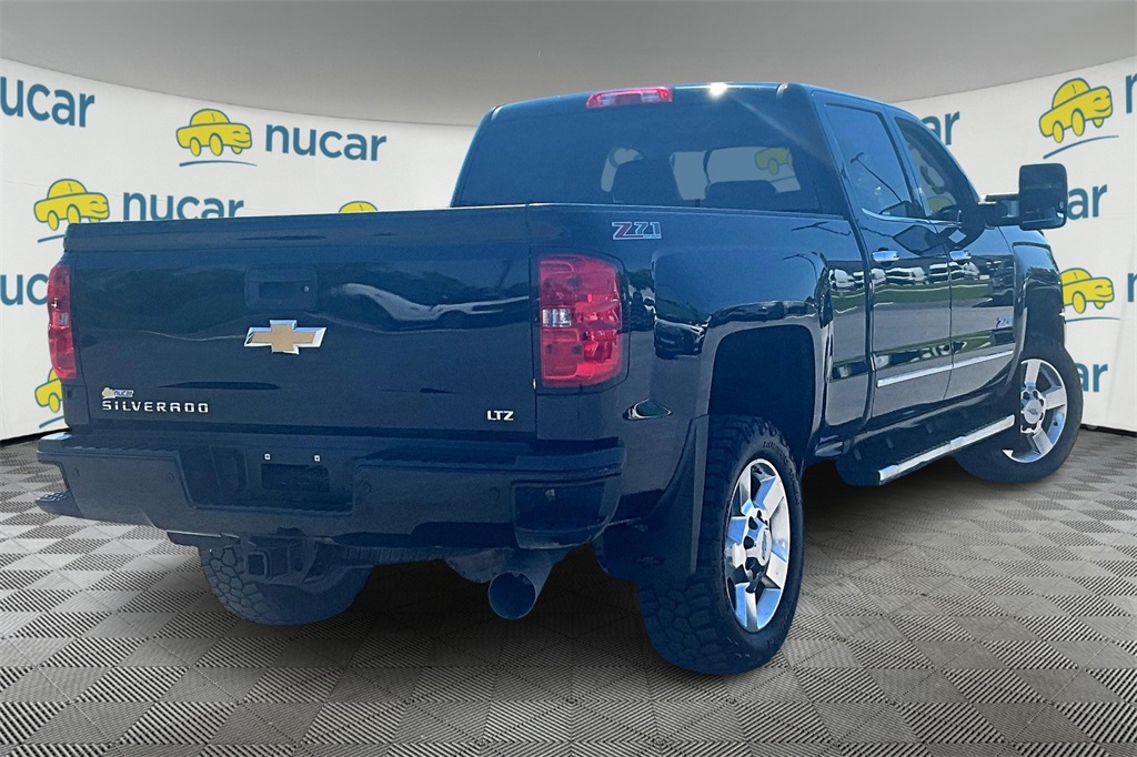 2017 Chevrolet Silverado 2500HD LTZ - Photo 6