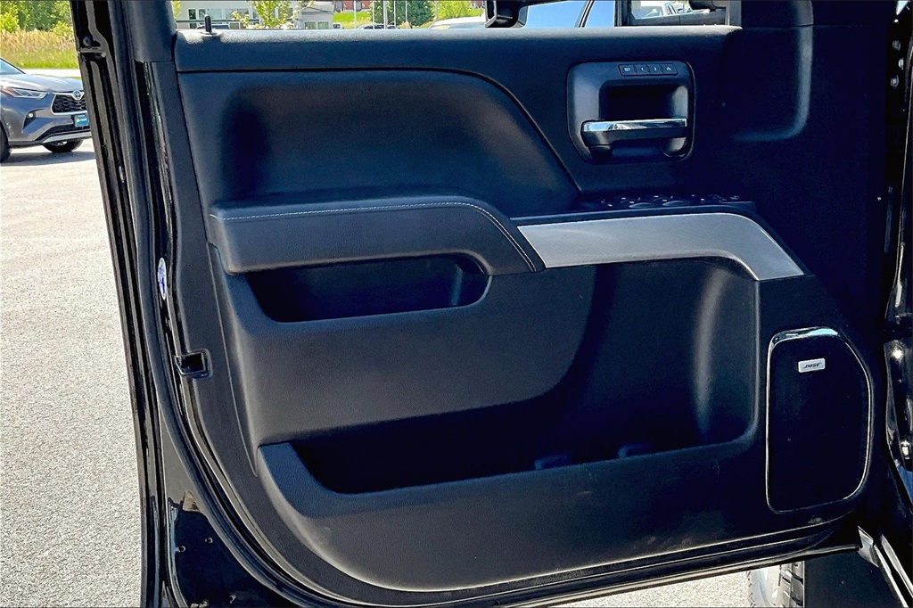2017 Chevrolet Silverado 2500HD LTZ - Photo 9