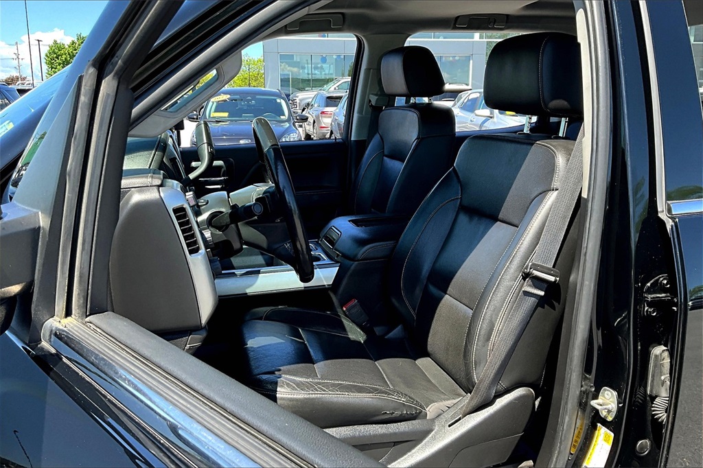 2017 Chevrolet Silverado 2500HD LTZ - Photo 10