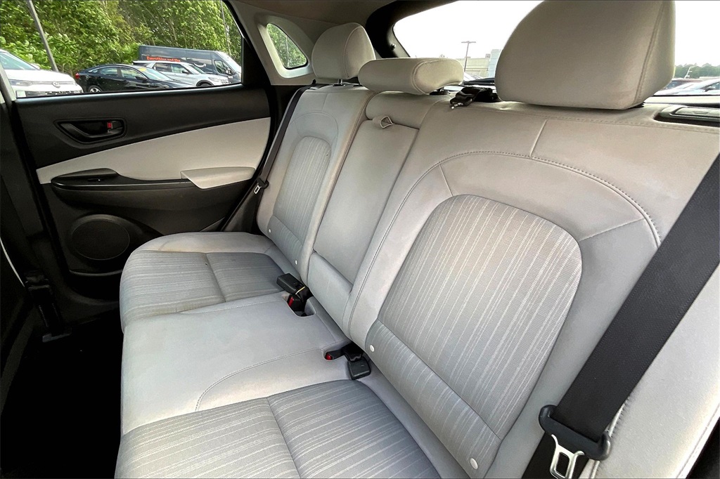 2023 Hyundai Kona SEL - Photo 14