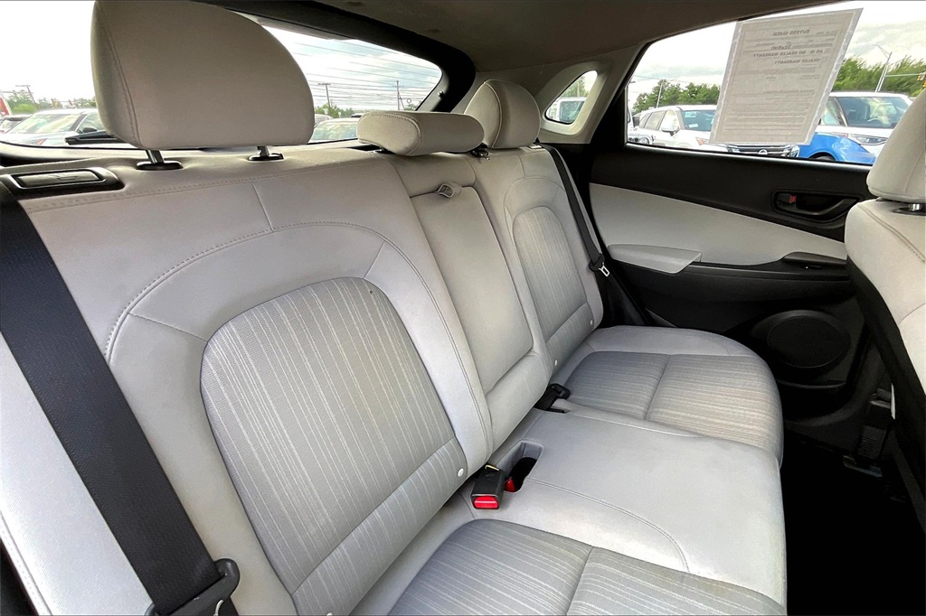 2023 Hyundai Kona SEL - Photo 15