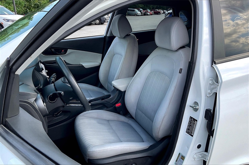 2023 Hyundai Kona SEL - Photo 9