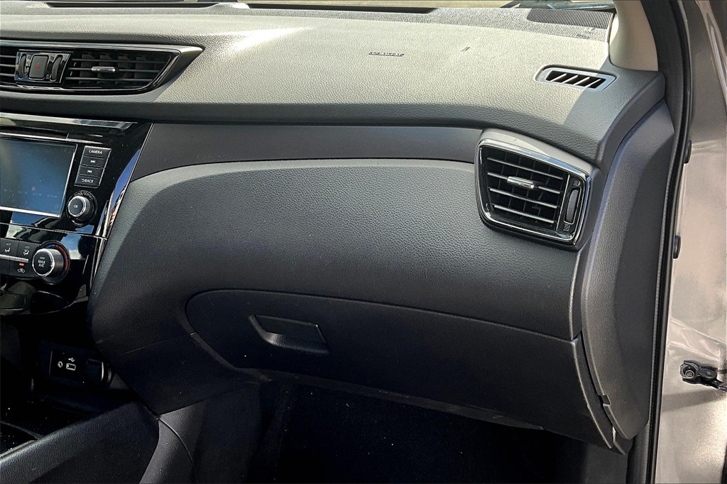 2021 Nissan Rogue Sport S - Photo 13