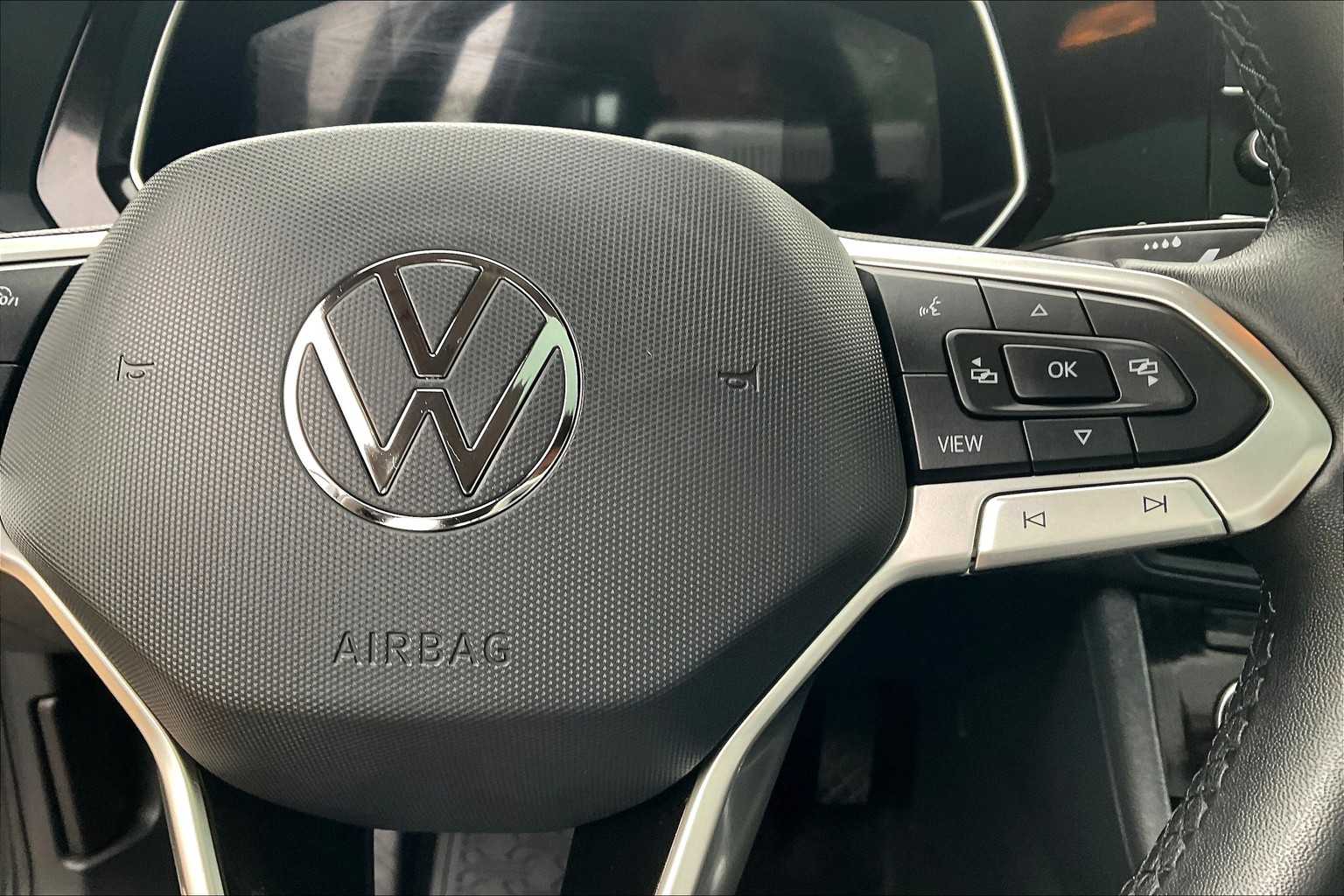2024 Volkswagen Jetta SE - Photo 24