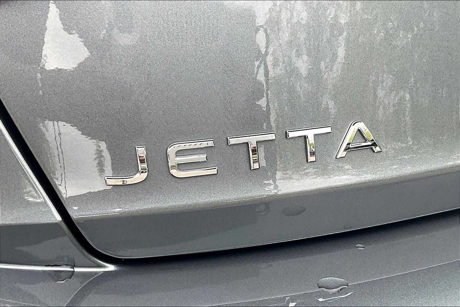 2024 Volkswagen Jetta SE - Photo 28
