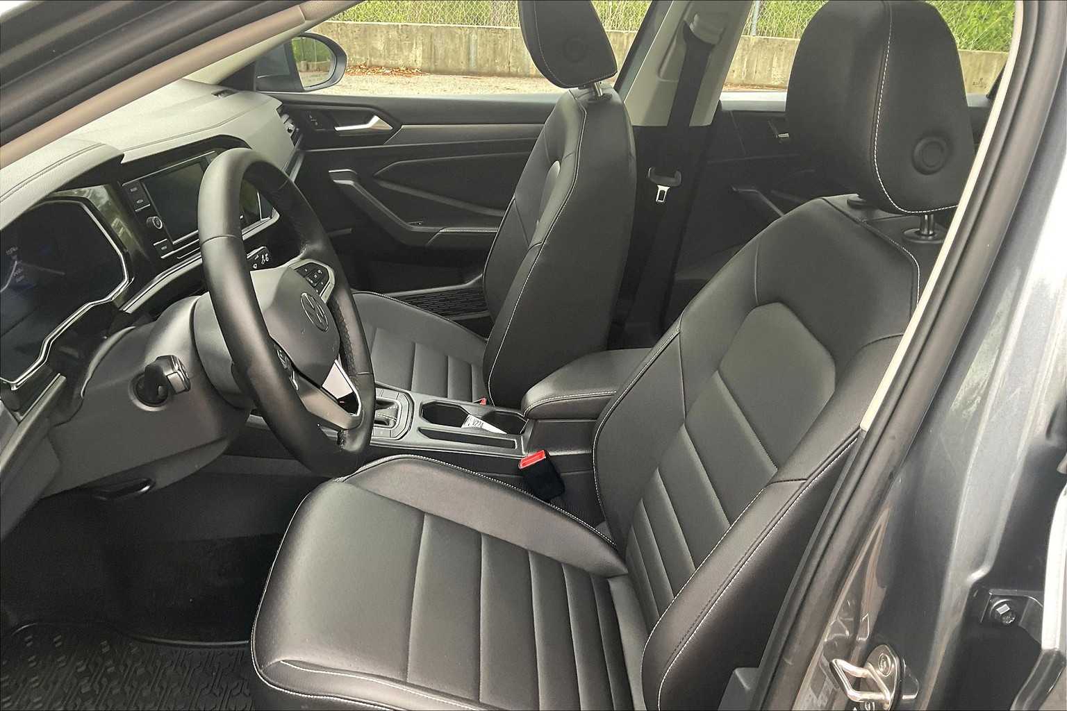 2024 Volkswagen Jetta SE - Photo 10