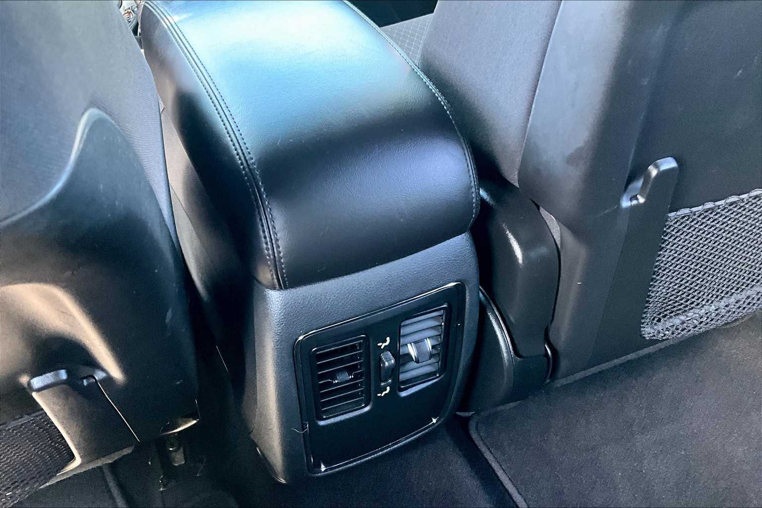 2019 Jeep Grand Cherokee Laredo E - Photo 26