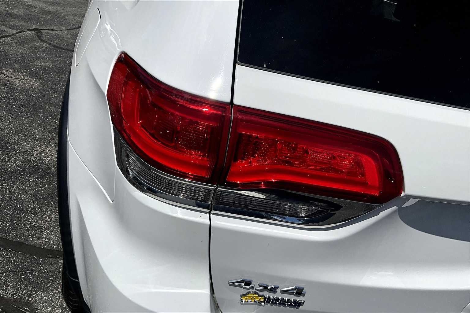 2019 Jeep Grand Cherokee Laredo E - Photo 32