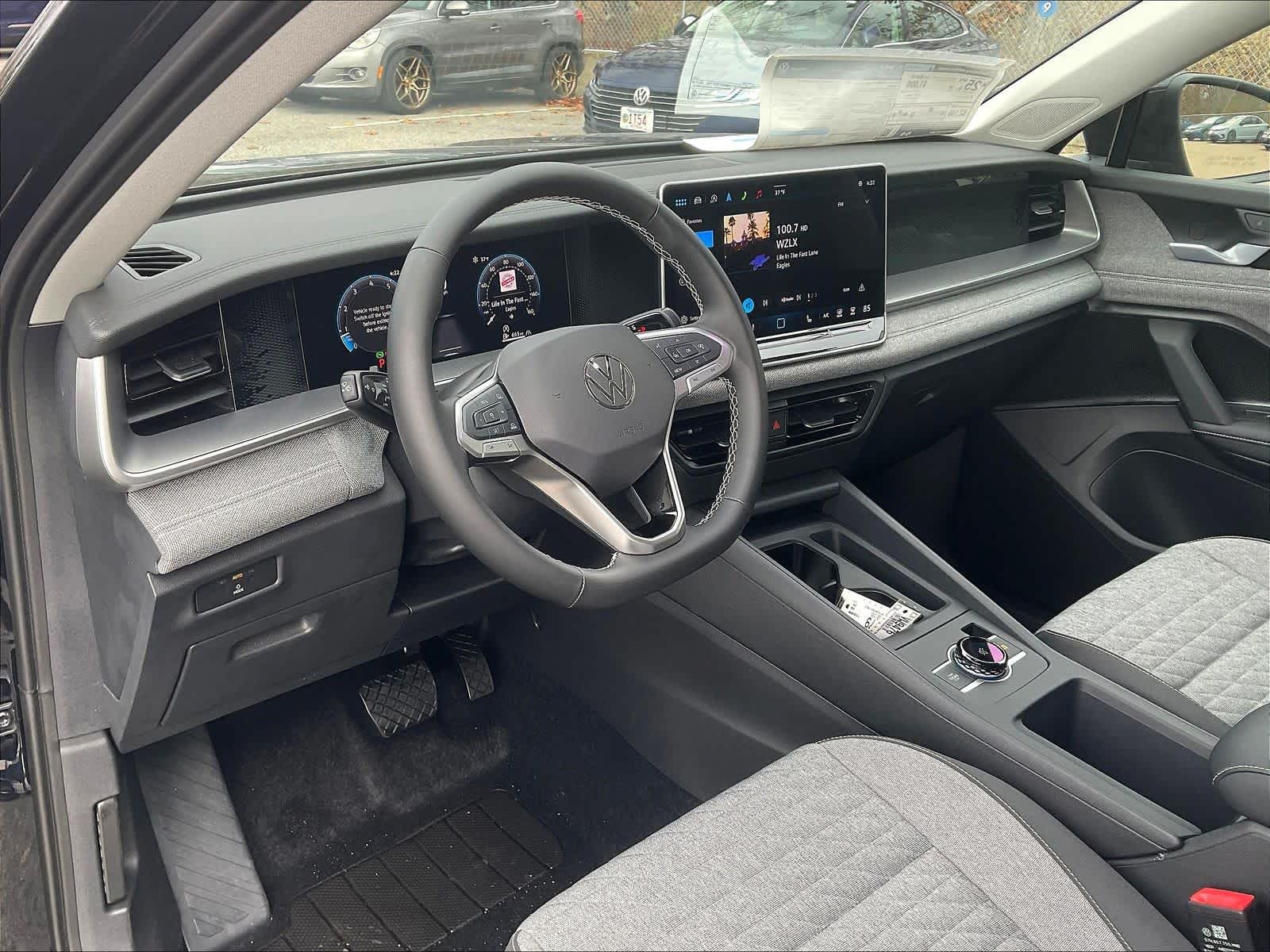 2025 Volkswagen Tiguan S - Photo 9