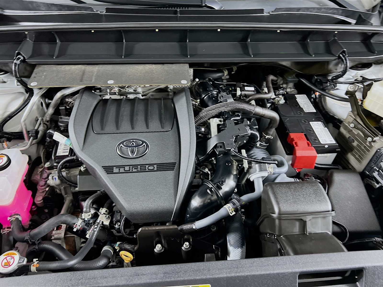 2023 Toyota Highlander LE - Photo 29