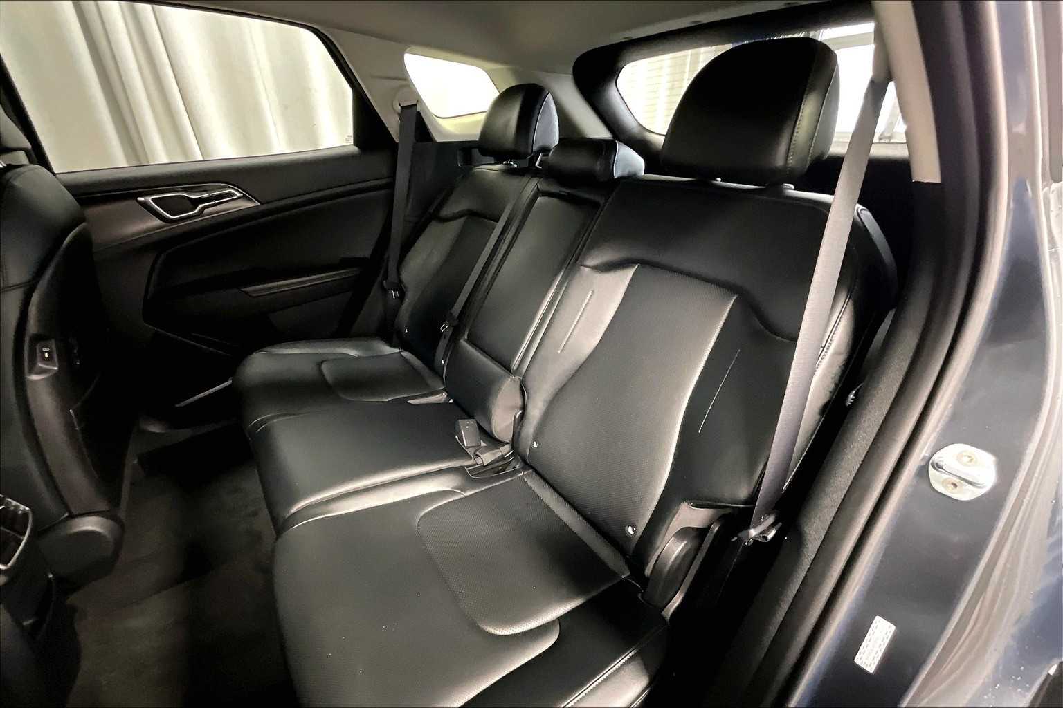 2023 Kia Sportage EX - Photo 15