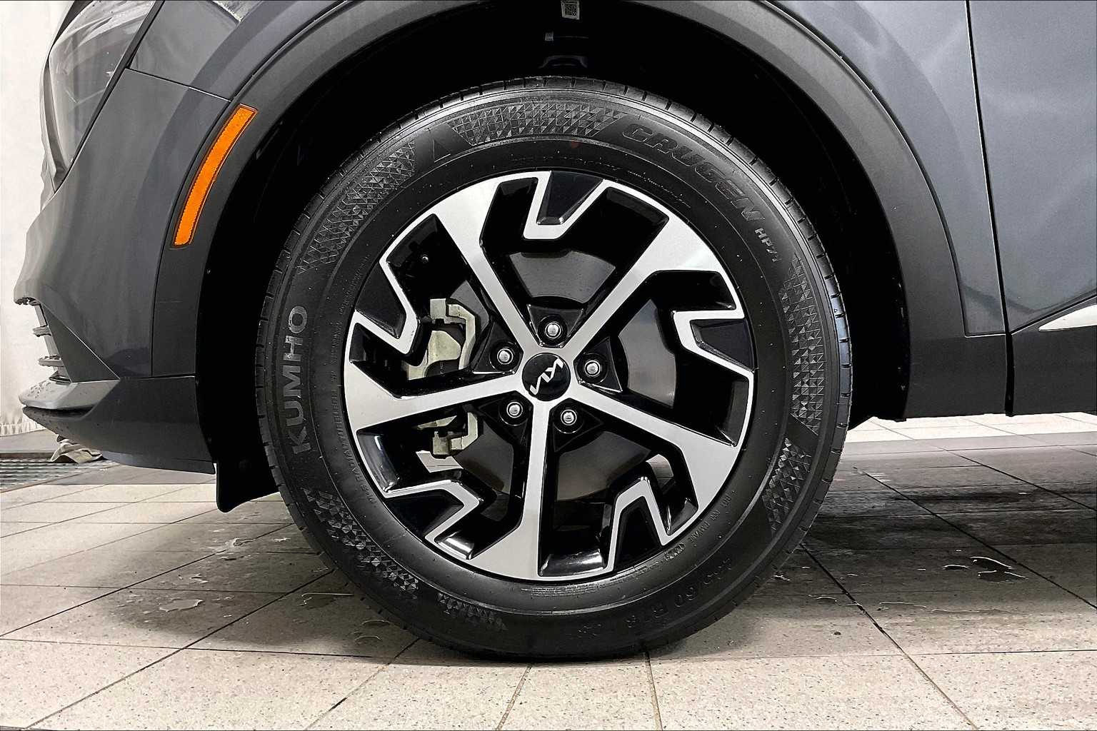 2023 Kia Sportage EX - Photo 7