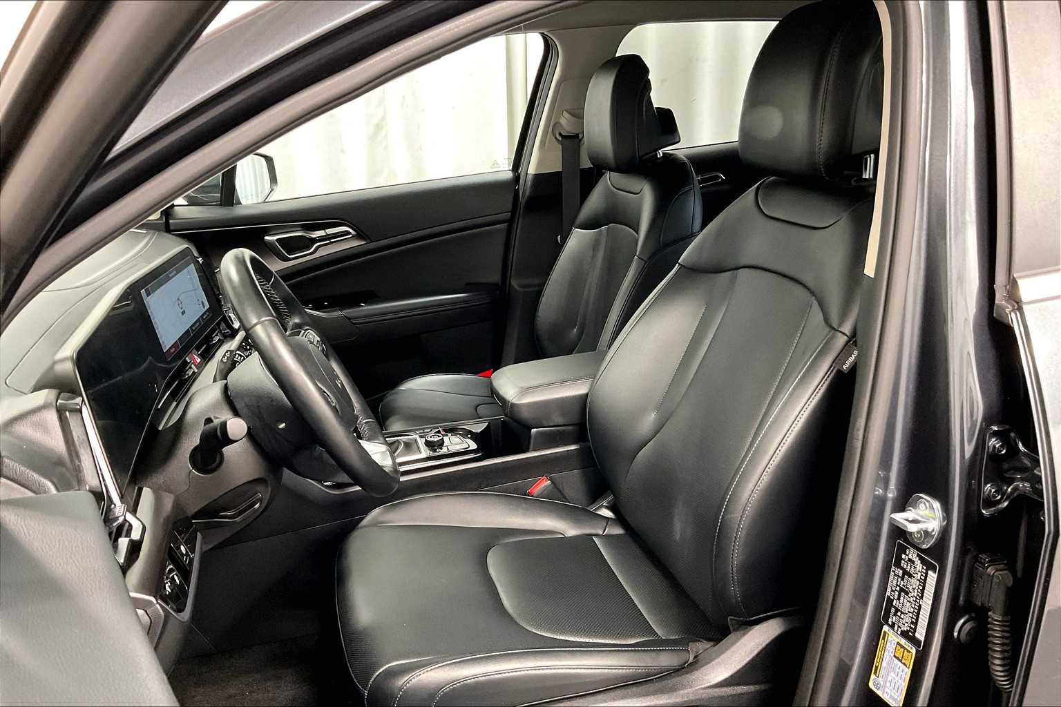 2023 Kia Sportage EX - Photo 10