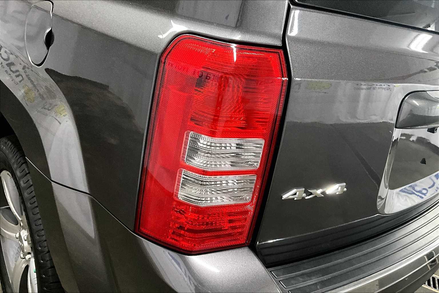 2016 Jeep Patriot High Altitude Edition - Photo 32