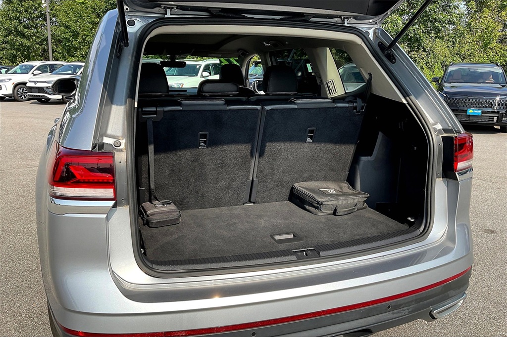 2022 Volkswagen Atlas 3.6L V6 SE w/Technology - Photo 36