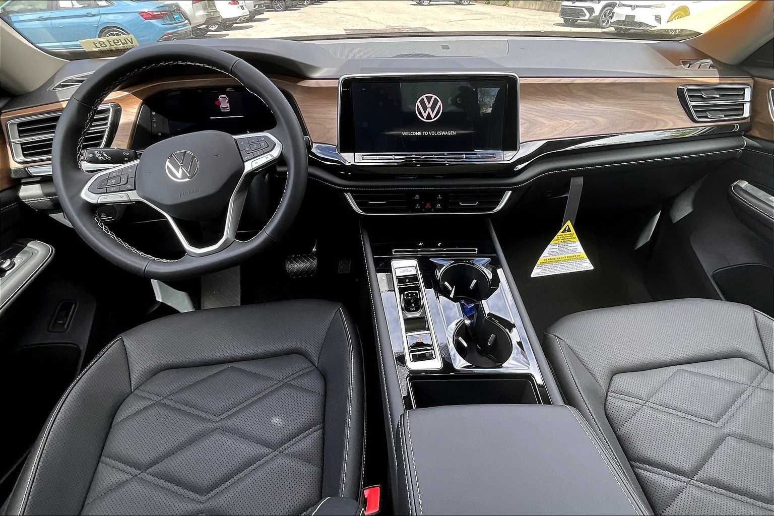 2025 Volkswagen Atlas 2.0T SE w/Technology - Photo 12