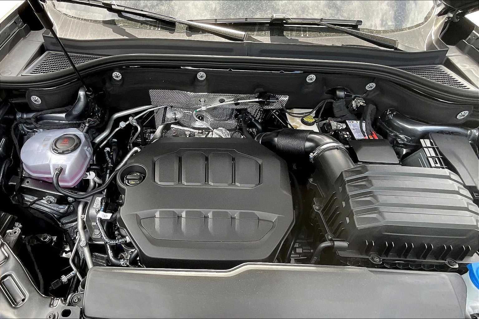 2025 Volkswagen Atlas 2.0T SE w/Technology - Photo 16