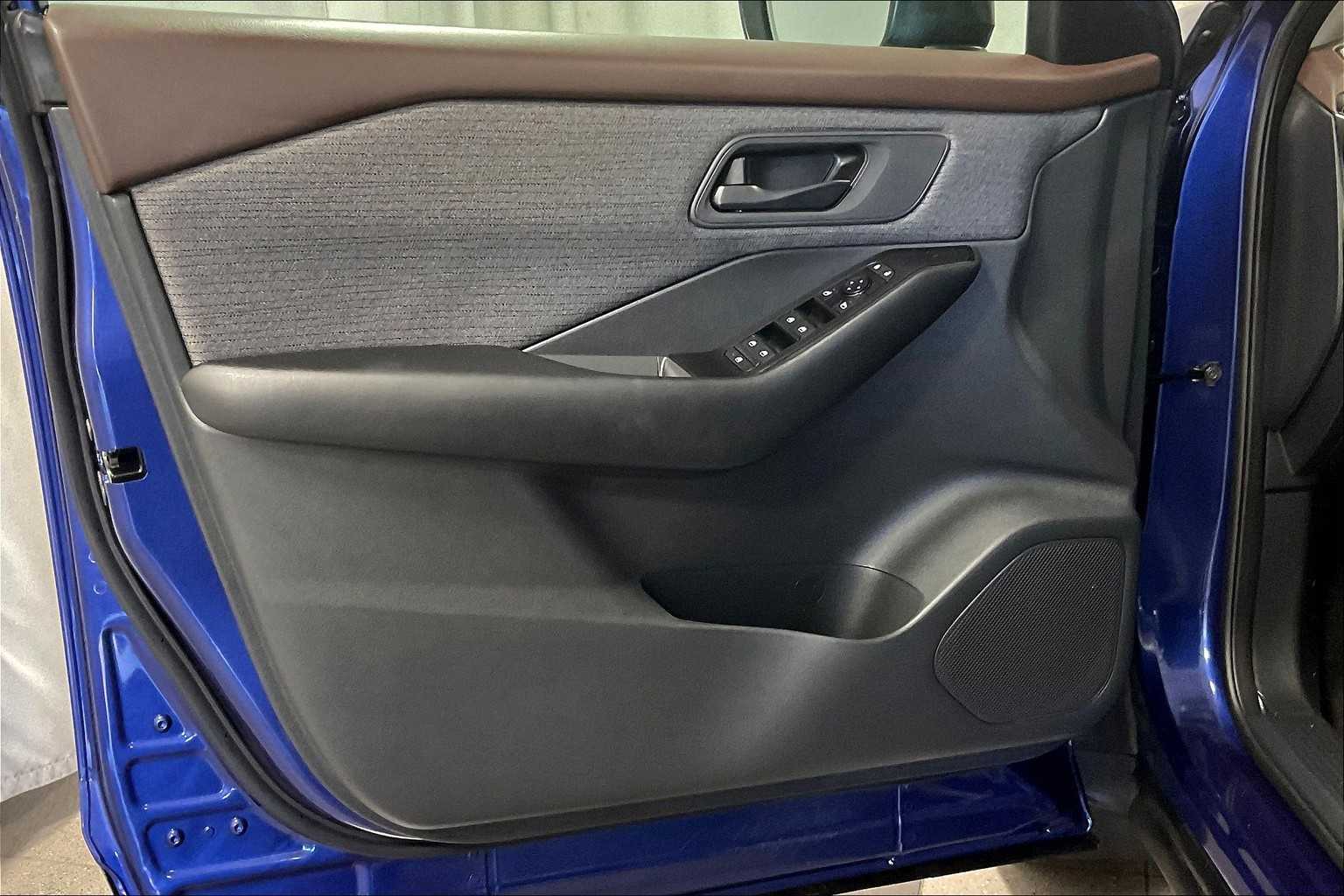 2023 Nissan Rogue S - Photo 9