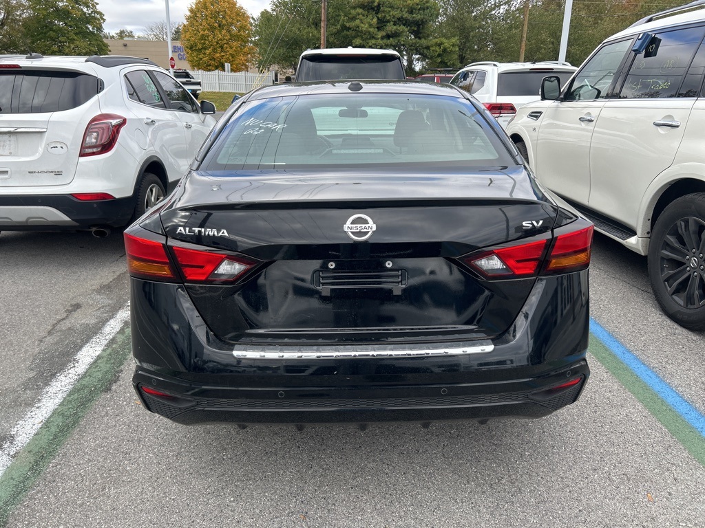 2022 Nissan Altima 2.5 SV - Photo 2