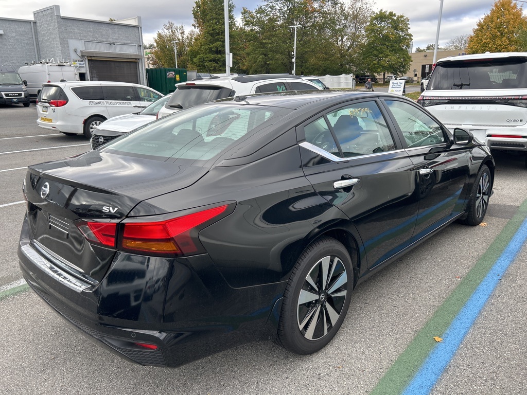 2022 Nissan Altima 2.5 SV - Photo 3