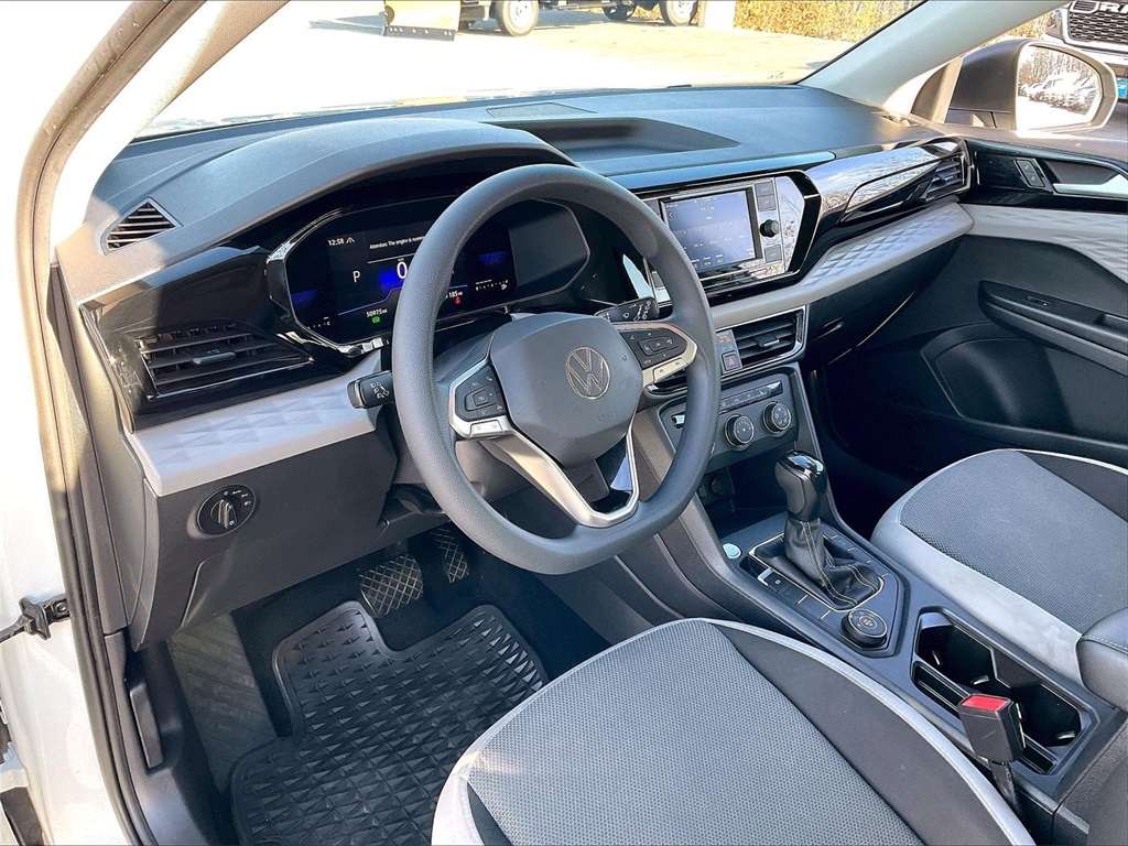 2022 Volkswagen Taos 1.5T S - Photo 8