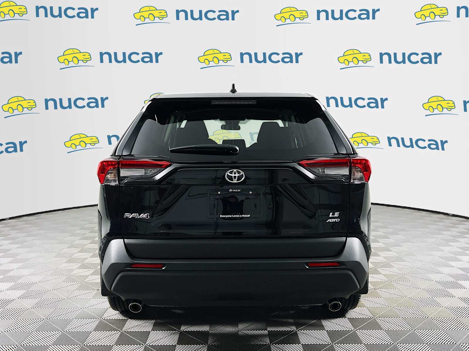 2025 Toyota RAV4 LE - Photo 5