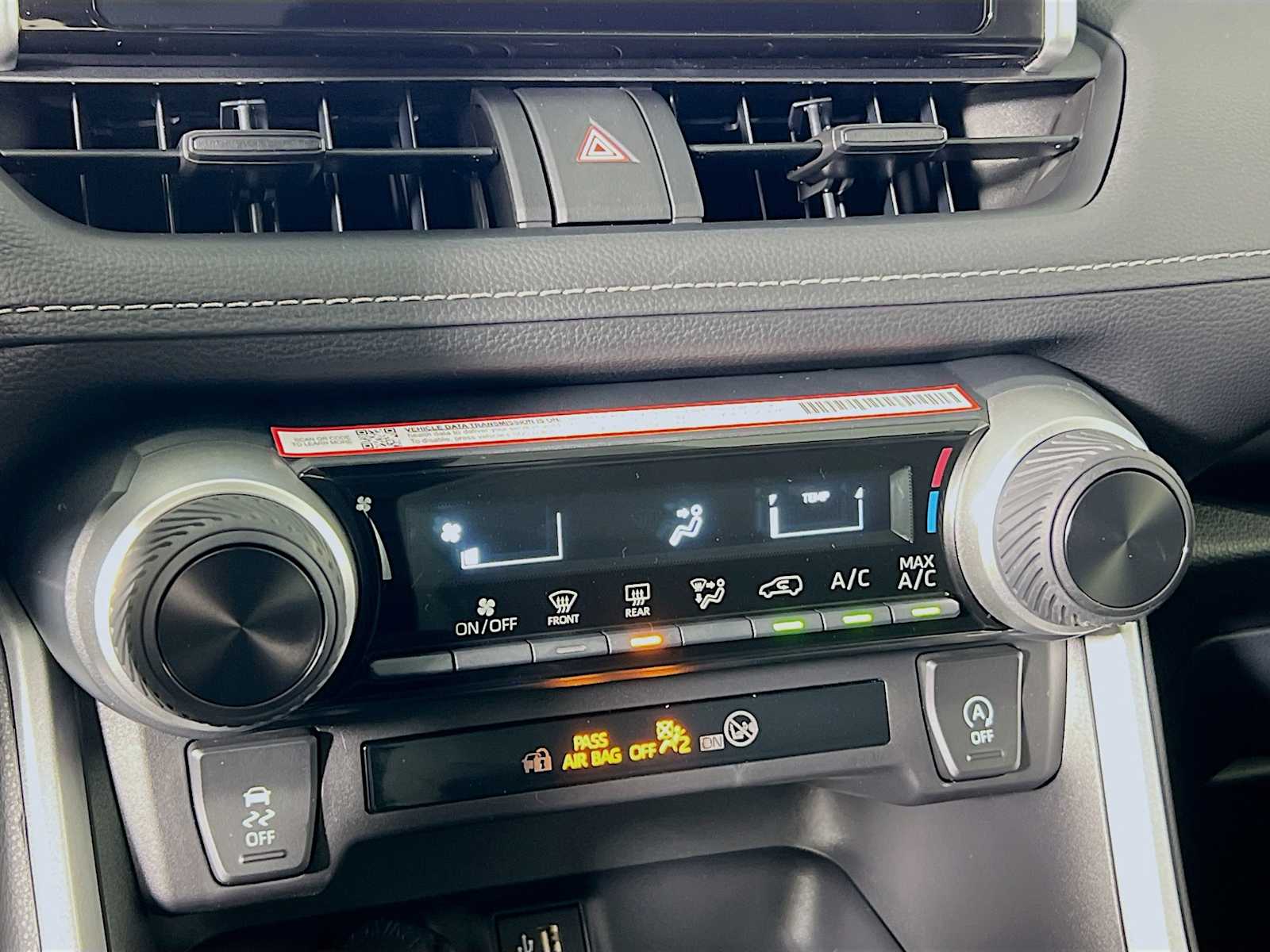 2025 Toyota RAV4 LE - Photo 10