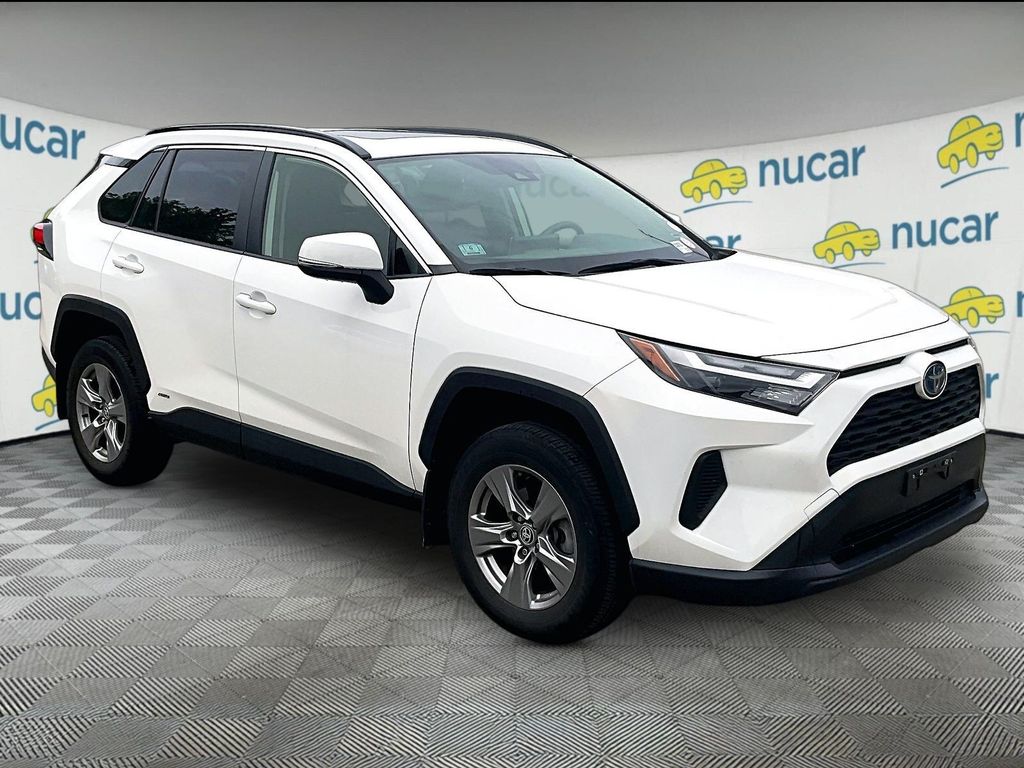 2023 Toyota RAV4 Hybrid XLE