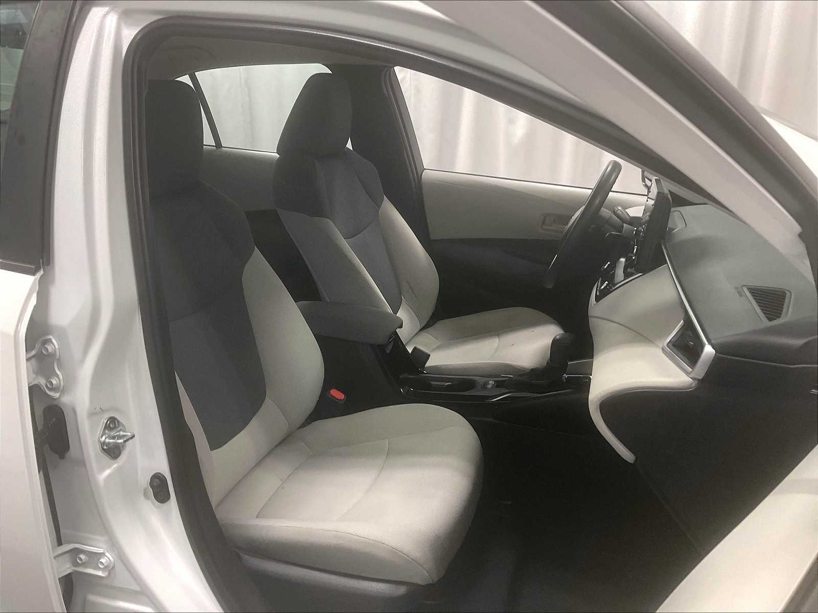 2022 Toyota Corolla LE - Photo 11