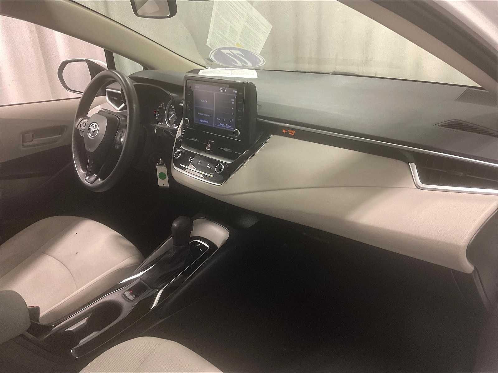 2022 Toyota Corolla LE - Photo 14