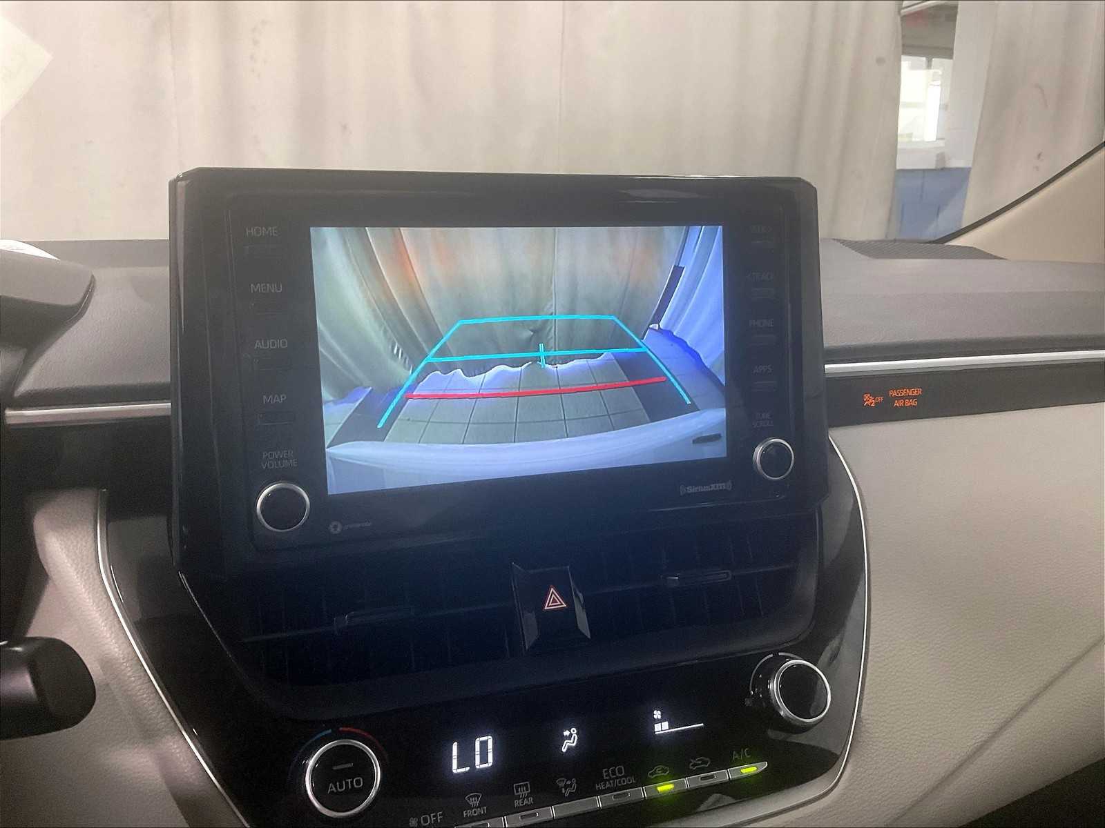 2022 Toyota Corolla LE - Photo 19