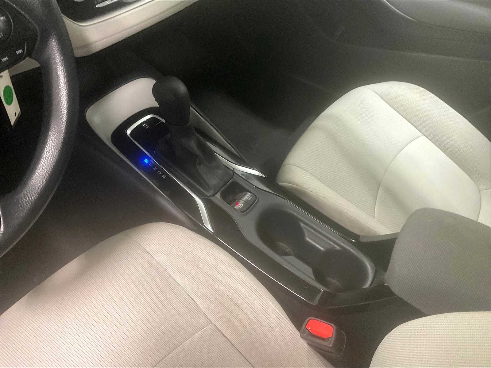 2022 Toyota Corolla LE - Photo 20
