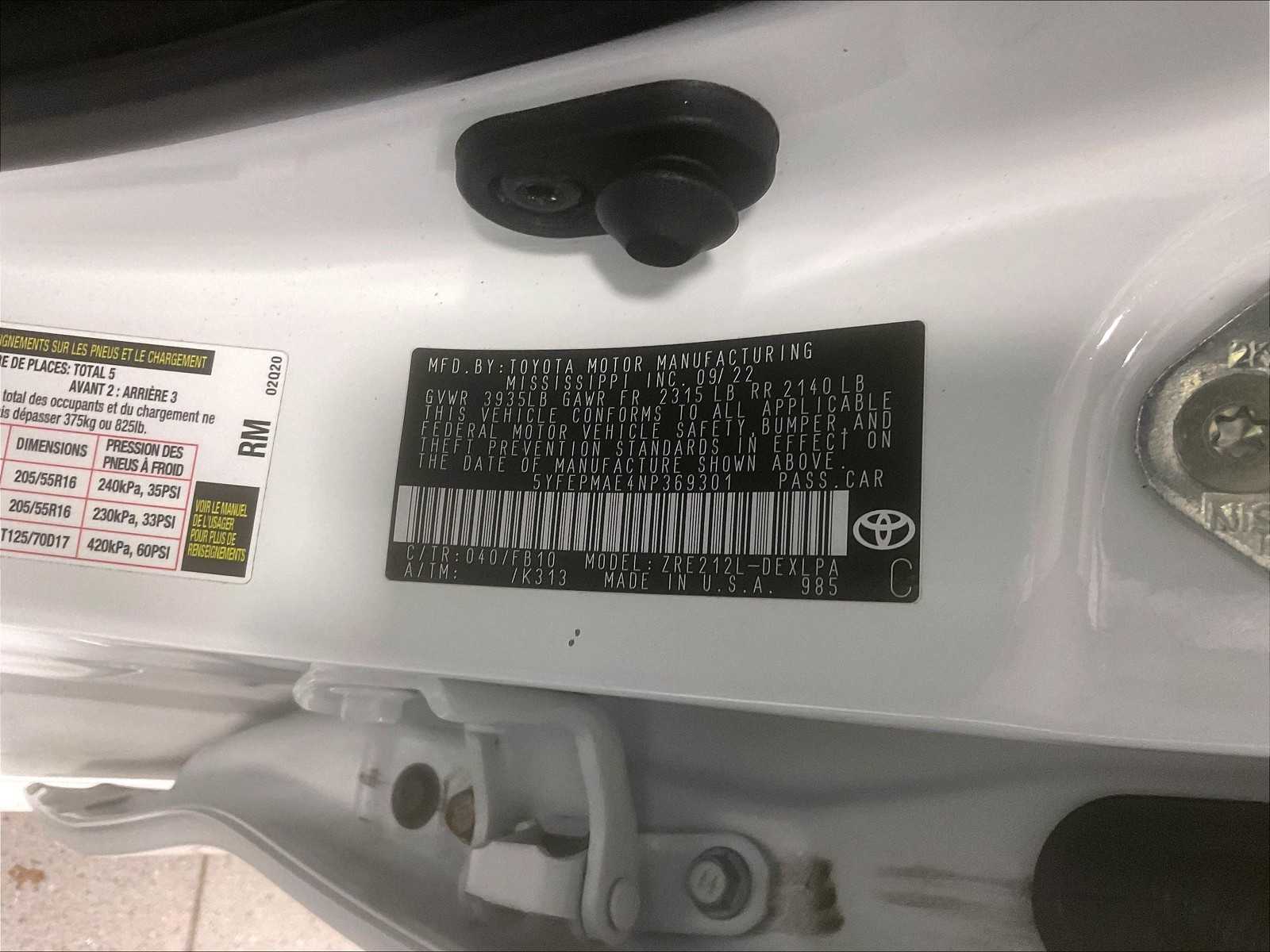2022 Toyota Corolla LE - Photo 33