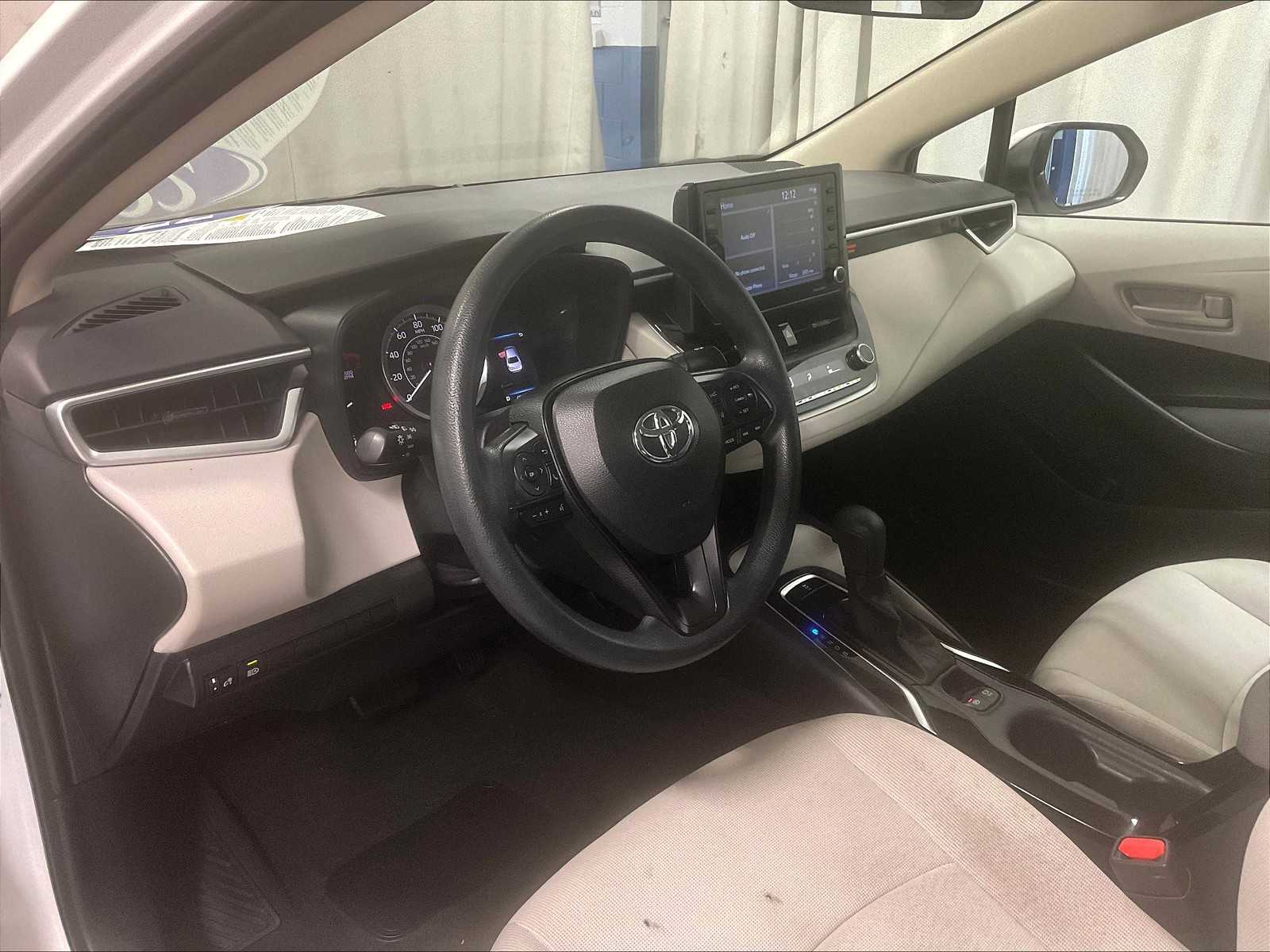 2022 Toyota Corolla LE - Photo 8