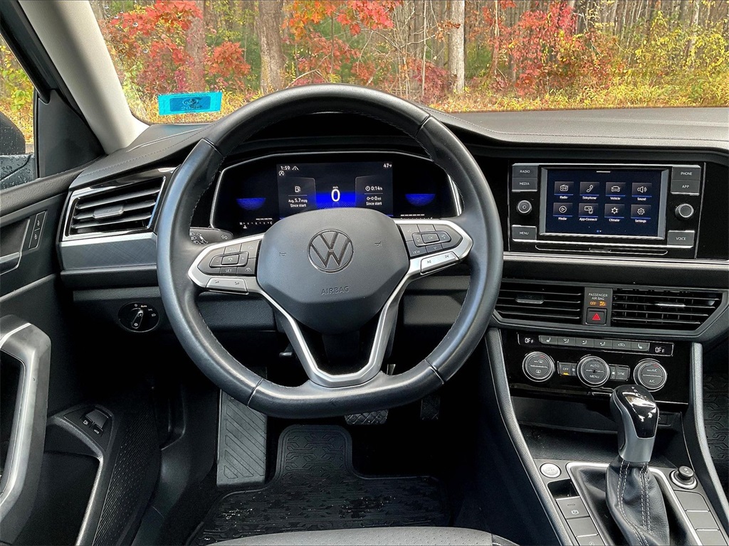 2023 Volkswagen Jetta 1.5T SE - Photo 15