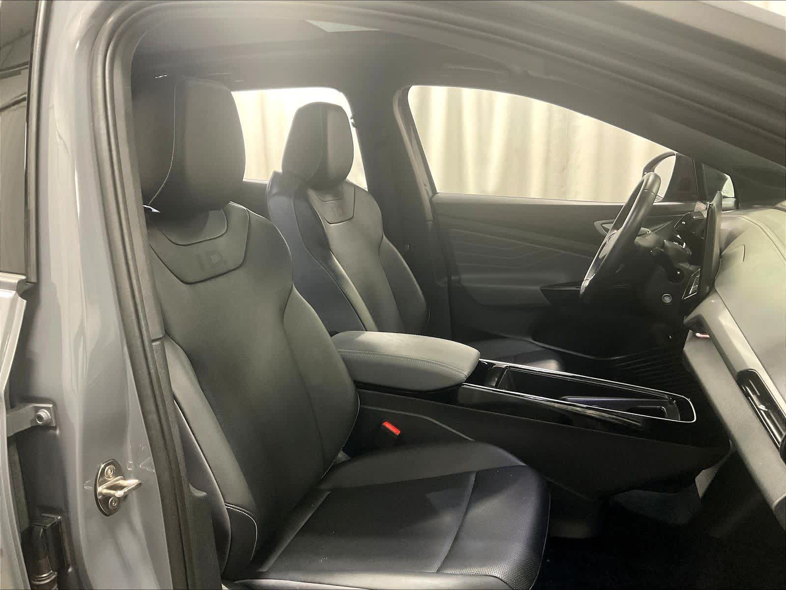 2023 Volkswagen ID.4 Pro S - Photo 11