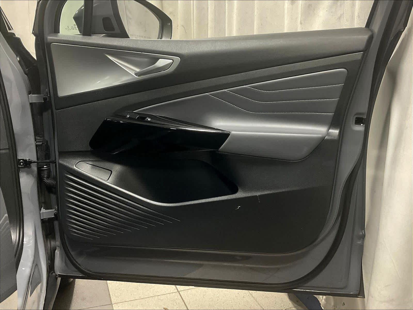 2023 Volkswagen ID.4 Pro S - Photo 12