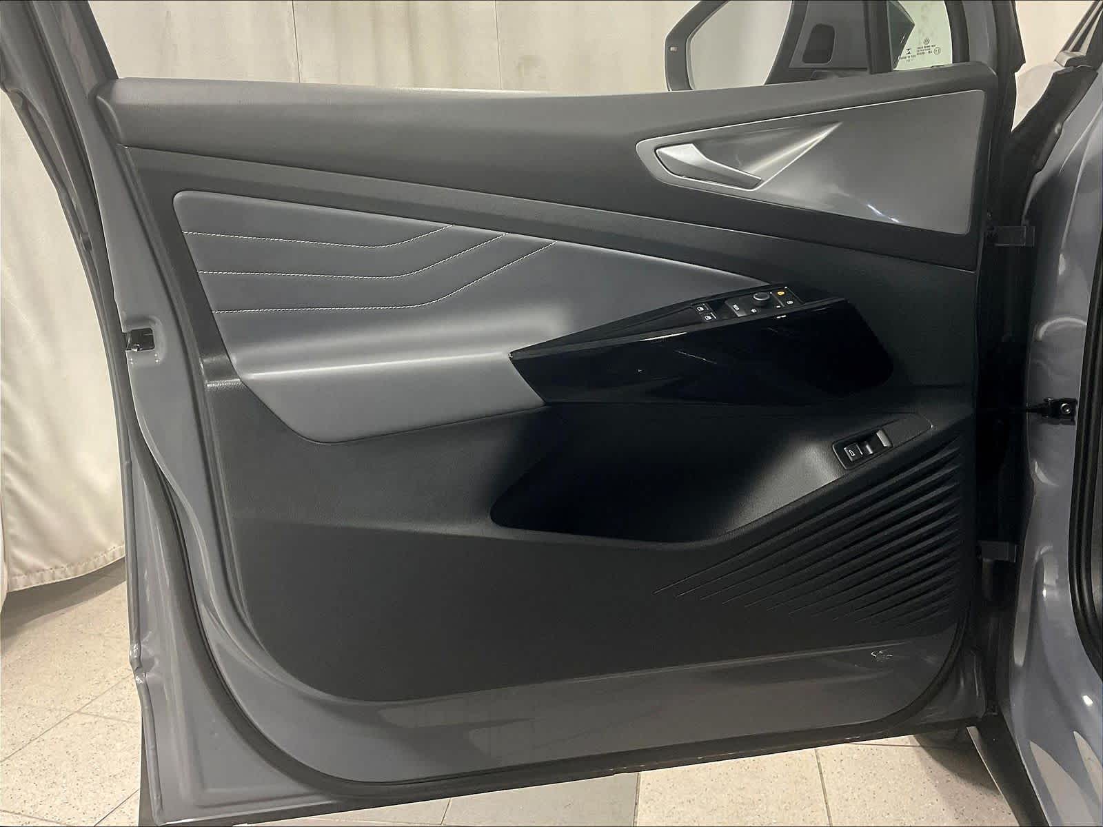 2023 Volkswagen ID.4 Pro S - Photo 9