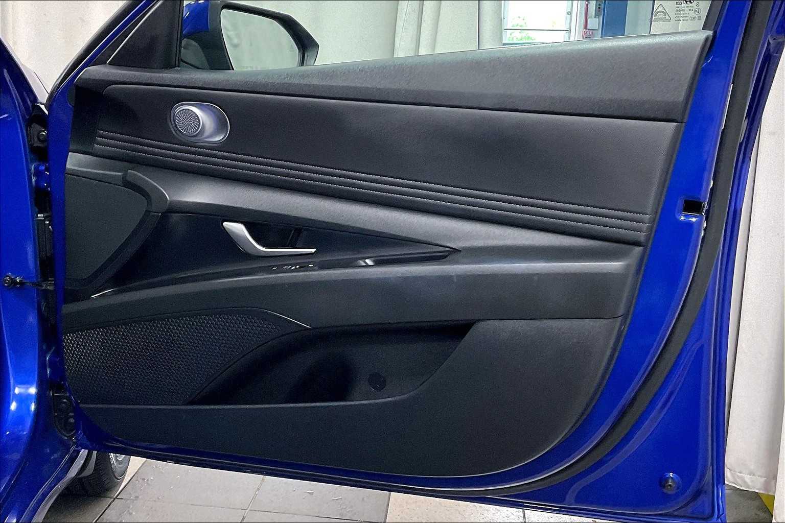 2023 Hyundai Elantra SEL - Photo 12