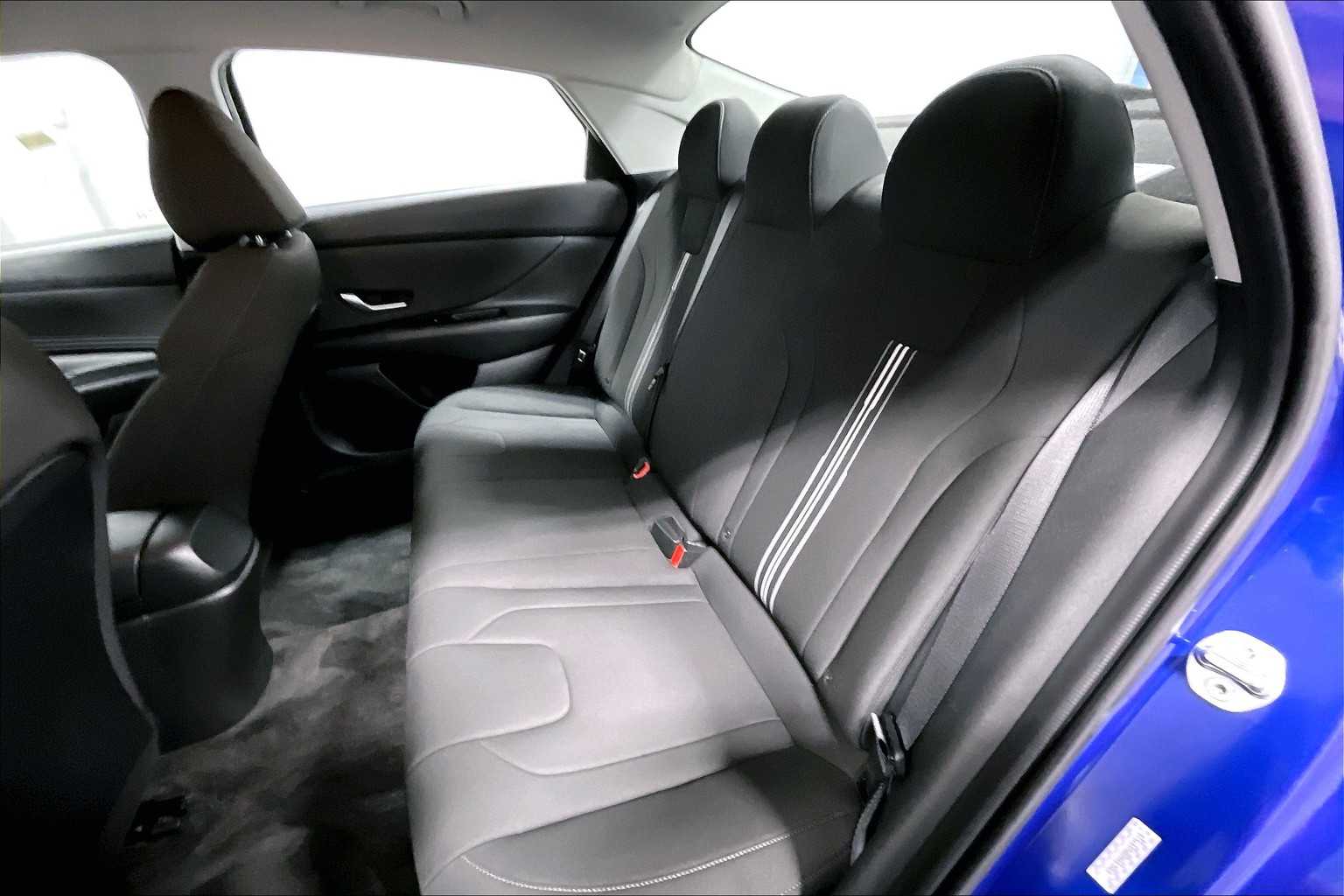 2023 Hyundai Elantra SEL - Photo 15