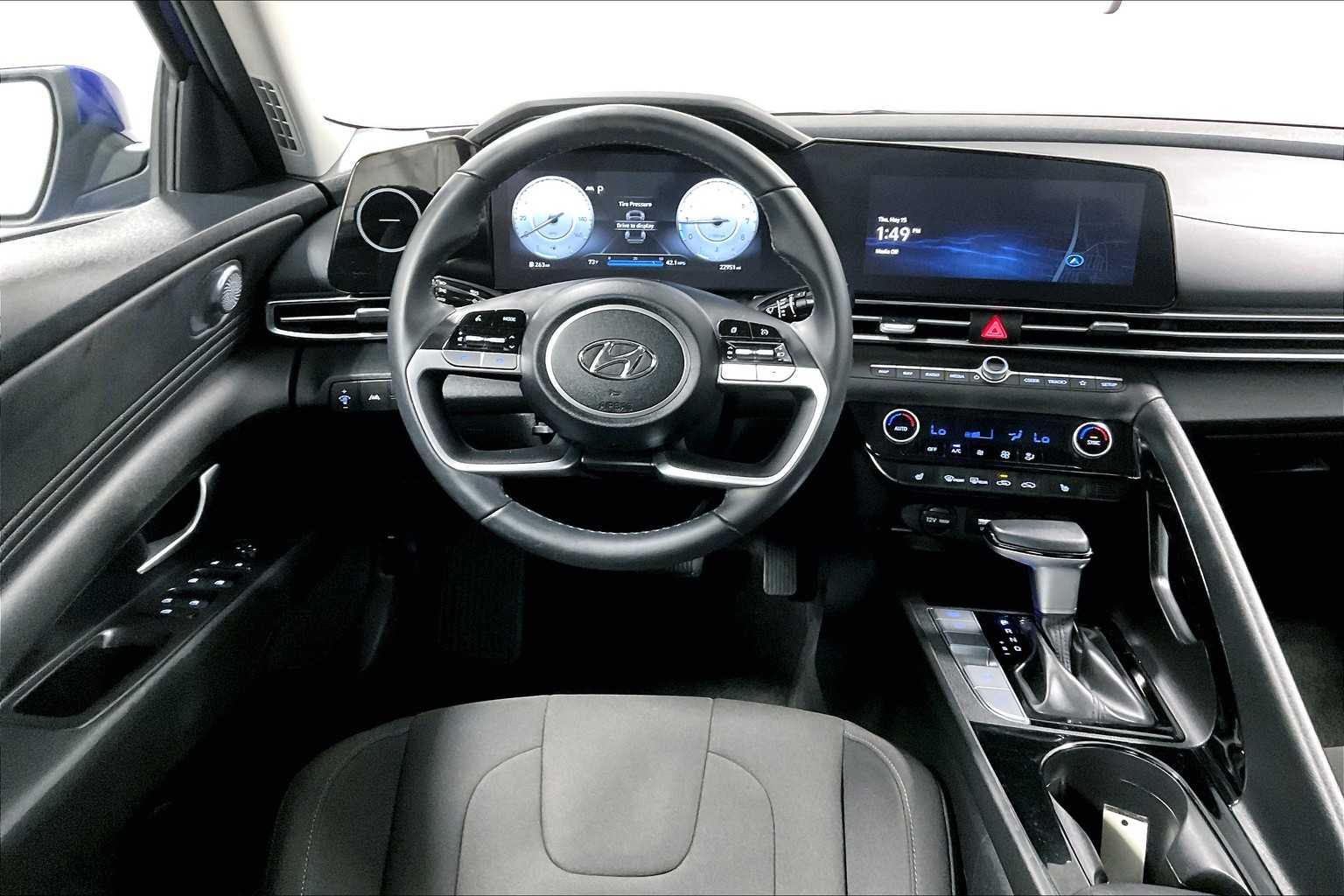 2023 Hyundai Elantra SEL - Photo 17