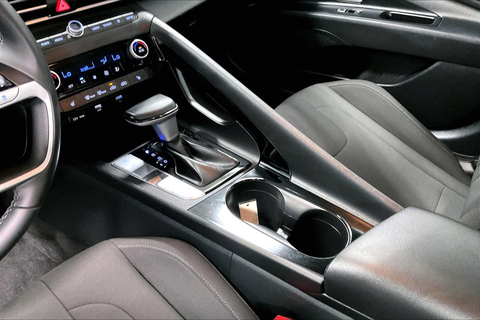 2023 Hyundai Elantra SEL - Photo 20