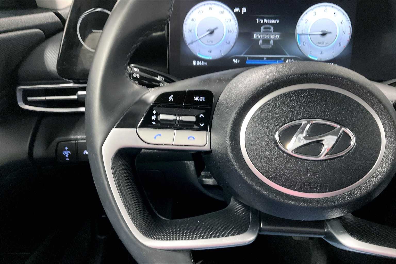 2023 Hyundai Elantra SEL - Photo 22