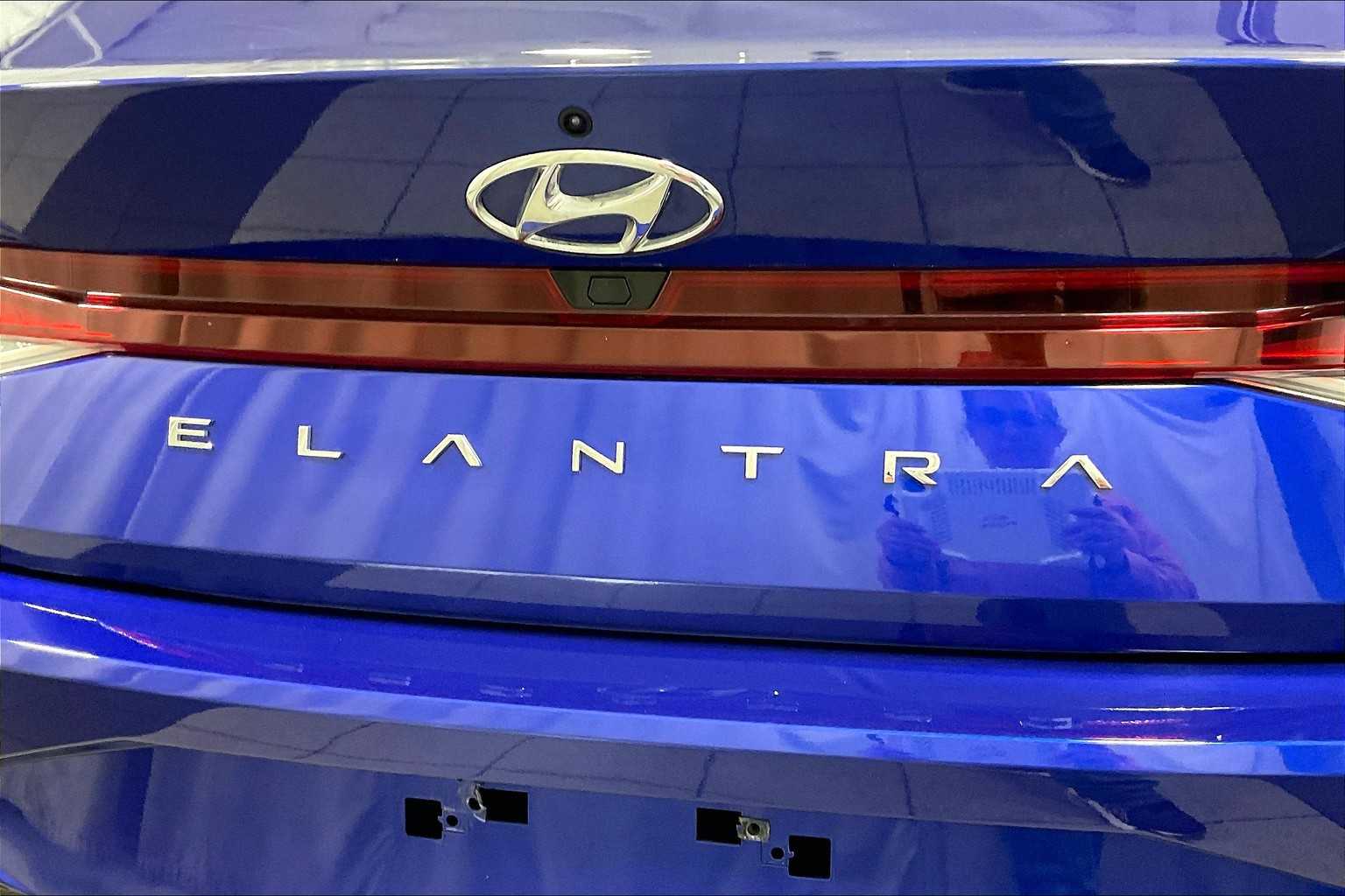 2023 Hyundai Elantra SEL - Photo 28
