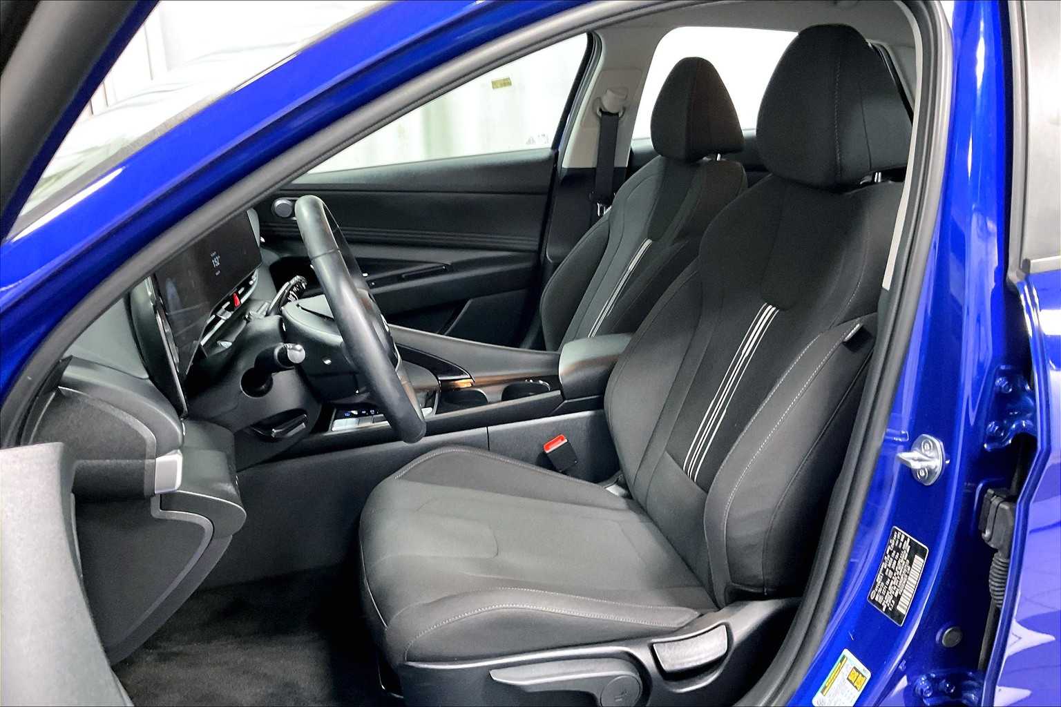 2023 Hyundai Elantra SEL - Photo 10