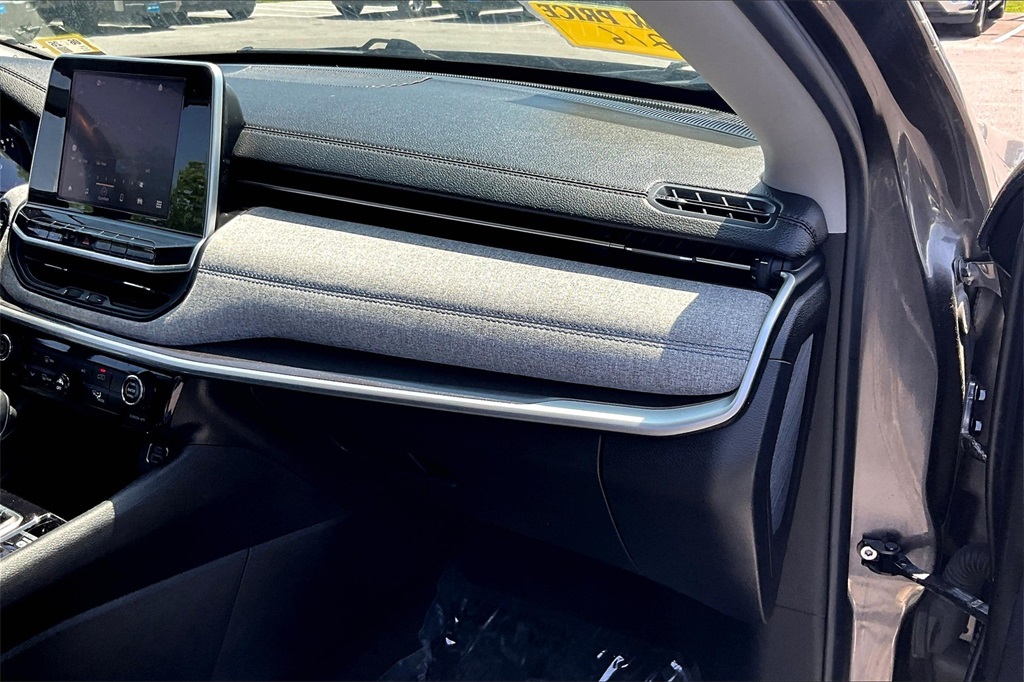 2022 Jeep Compass Latitude - Photo 13