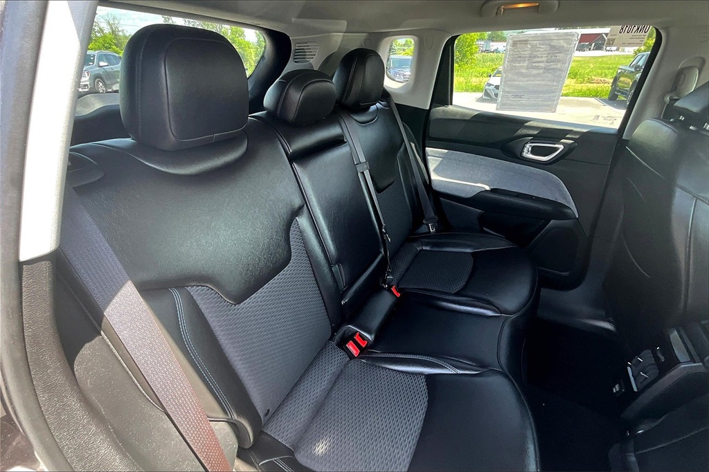 2022 Jeep Compass Latitude - Photo 16