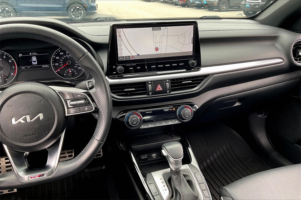 2023 Kia Forte GT-Line - Photo 17