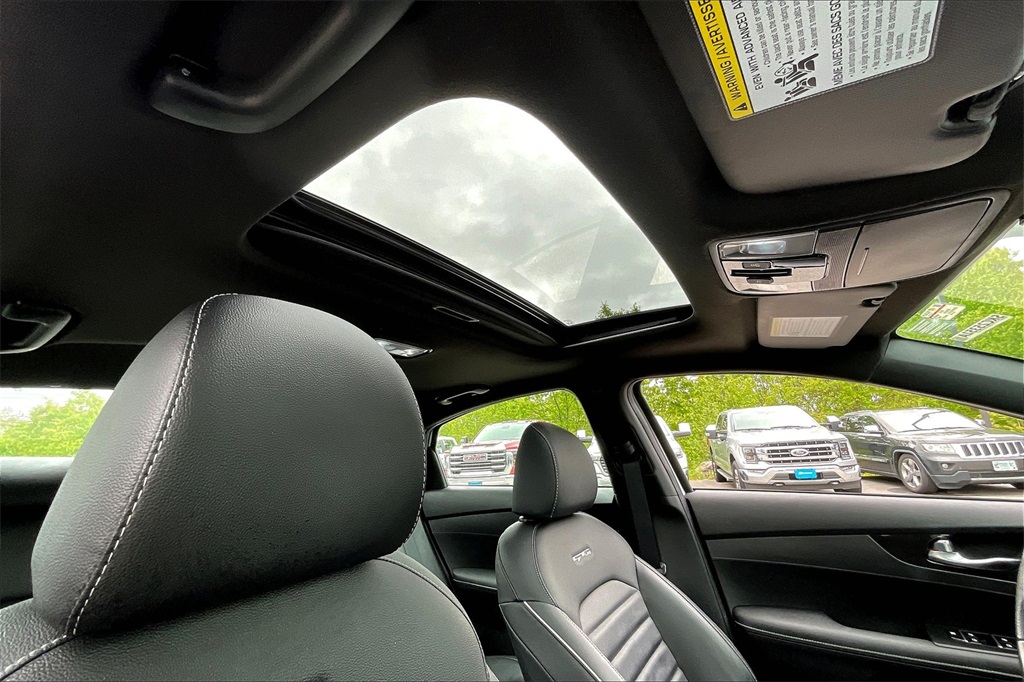 2023 Kia Forte GT-Line - Photo 21