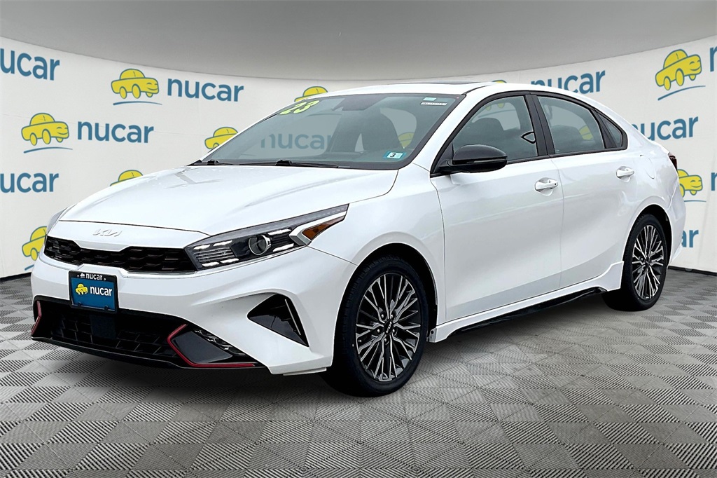 2023 Kia Forte GT-Line - Photo 3